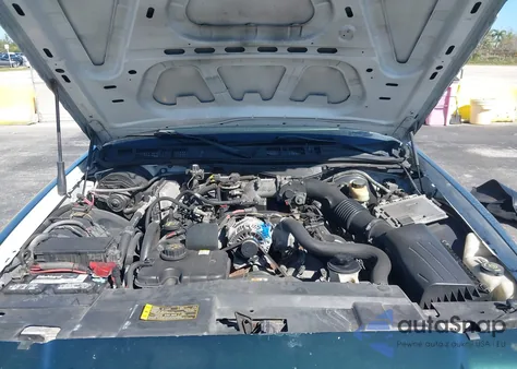 2010 Ford Crown Victoria Police/Police Interceptor from USA, damaged, VIN 2FABP7BV9AX131393